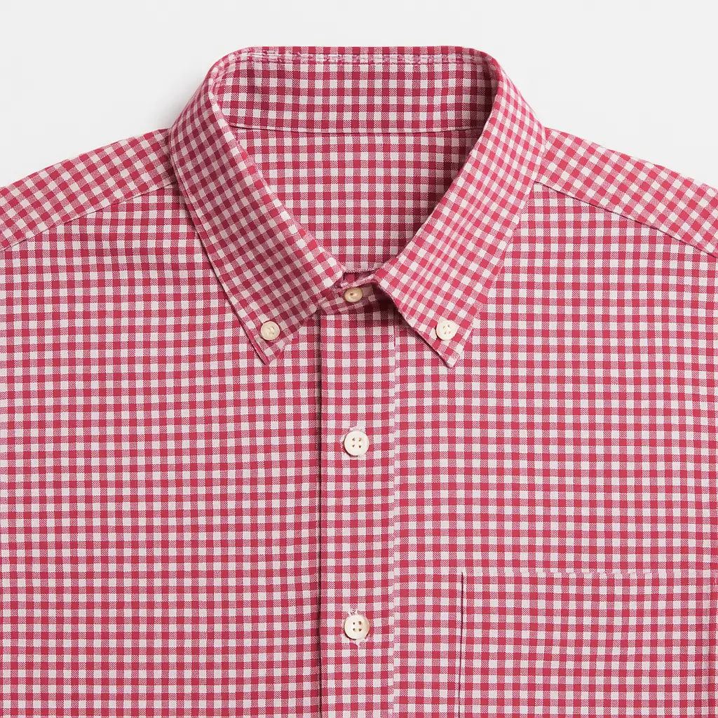 Camisa masculina Oxford xadrez vermelho e branco, manga longa, 100% algodão, gola abotoada e estilo clássico casual.