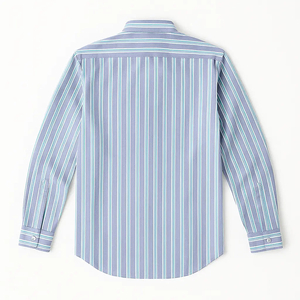 Camisa masculina Oxford listrada em algodão premium, manga longa e bolso discreto.