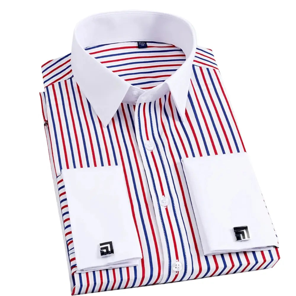 Camisa Social Masculina Listrada manga longa com fechamento em botões e abotoadura nas mangas