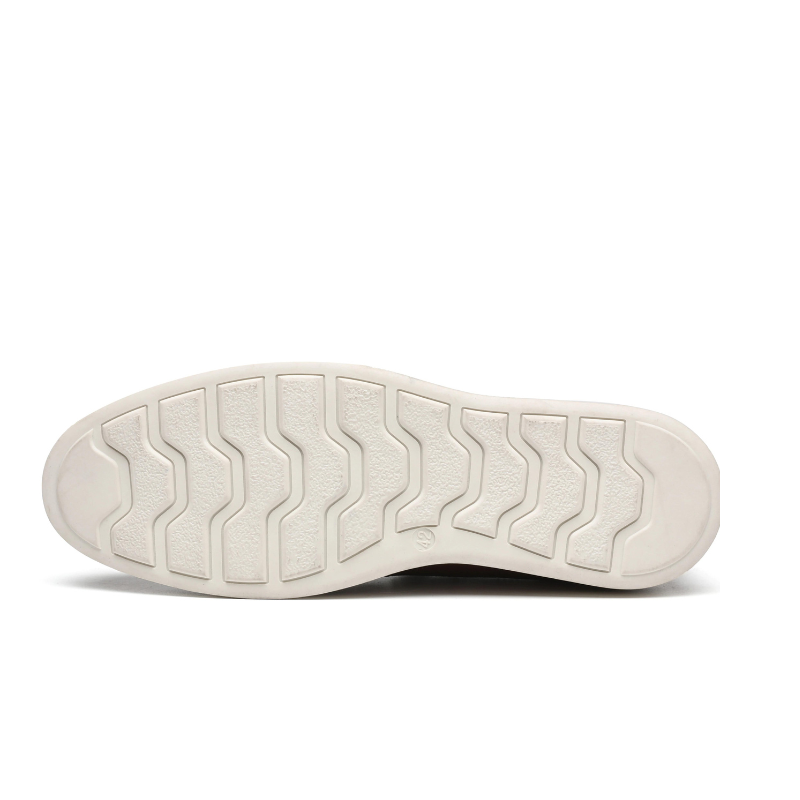 Loafer masculino em couro confortável, modelo social, ideal para uso diário.