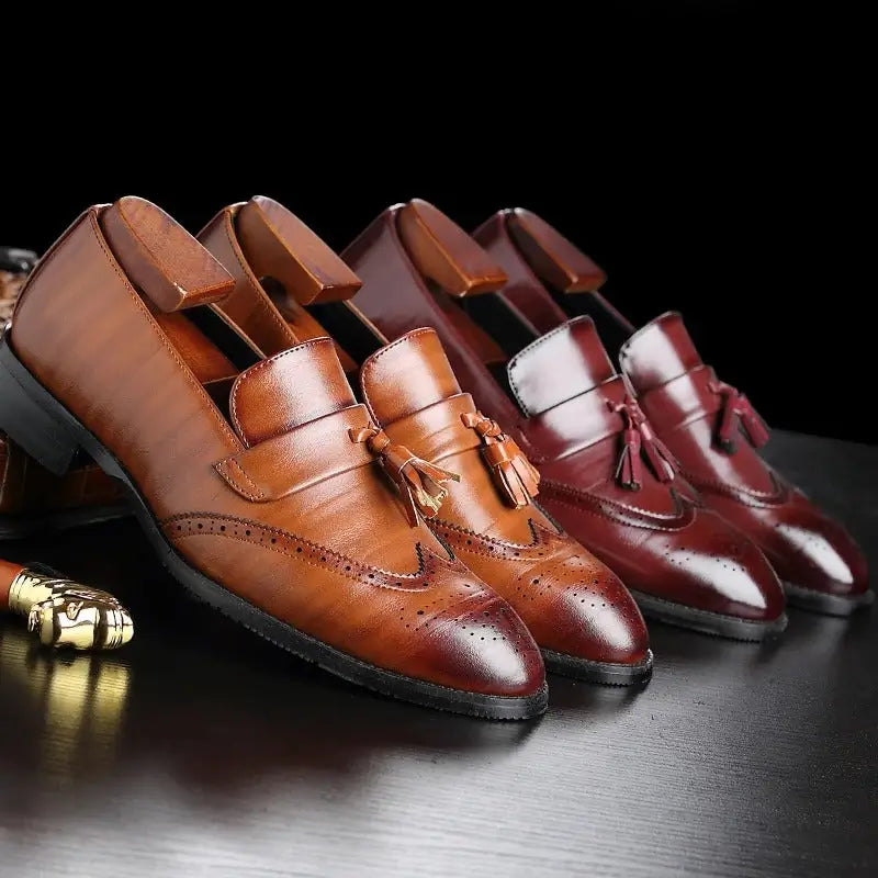 mocassim masculino em couro confortável, modelo social, ideal para uso diário.