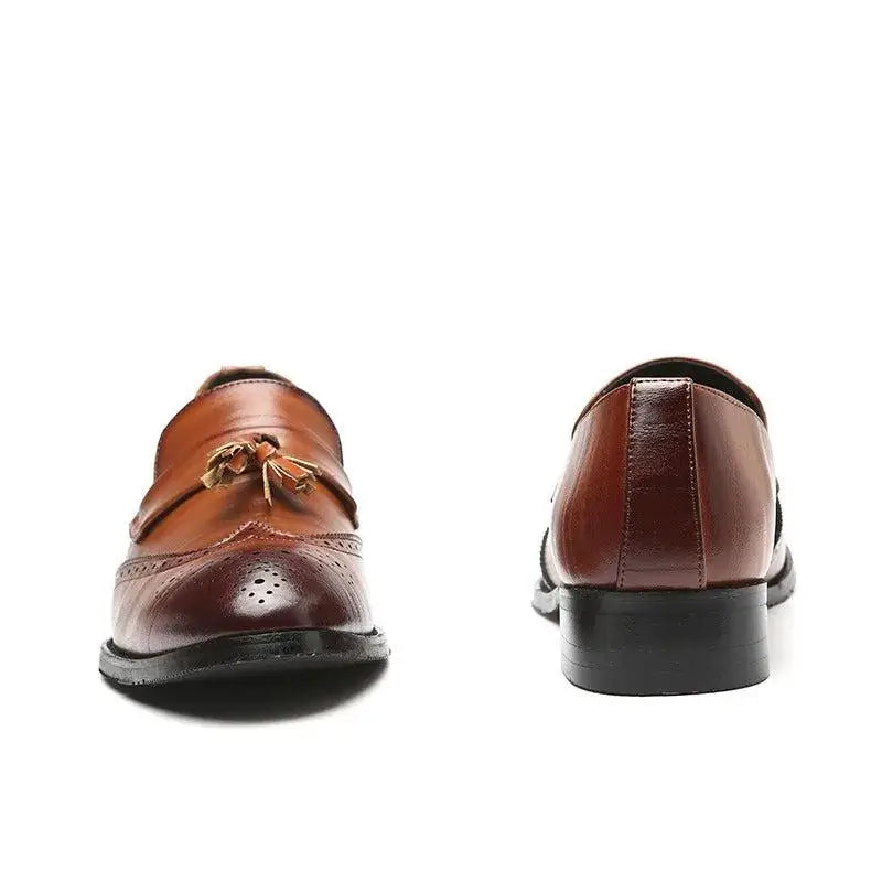 mocassim masculino em couro confortável, modelo social, ideal para uso diário.