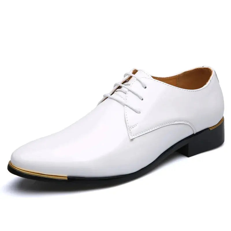 Sapato derby masculino em couro confortável, modelo social, ideal para uso diário e ocasiões especiais.