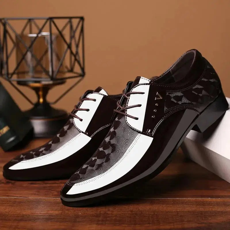 Sapato Social Masculino Derby Em Couro confortável, modelo social, ideal para uso diário e ocasiões especiais.