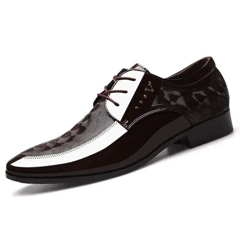 Sapato Social Masculino Derby Em Couro confortável, modelo social, ideal para uso diário e ocasiões especiais.