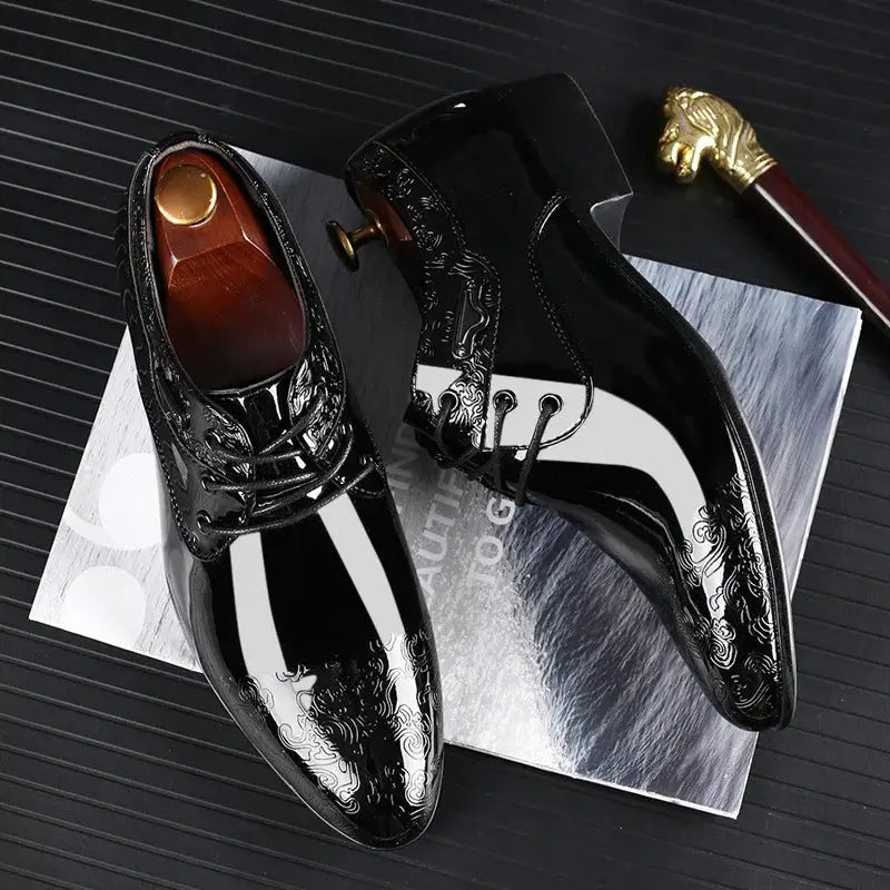 Sapato Social Masculino Derby Em Couro confortável, modelo social, ideal para uso diário e ocasiões especiais.