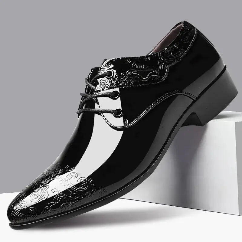 Sapato Social Masculino Derby Em Couro confortável, modelo social, ideal para uso diário e ocasiões especiais.