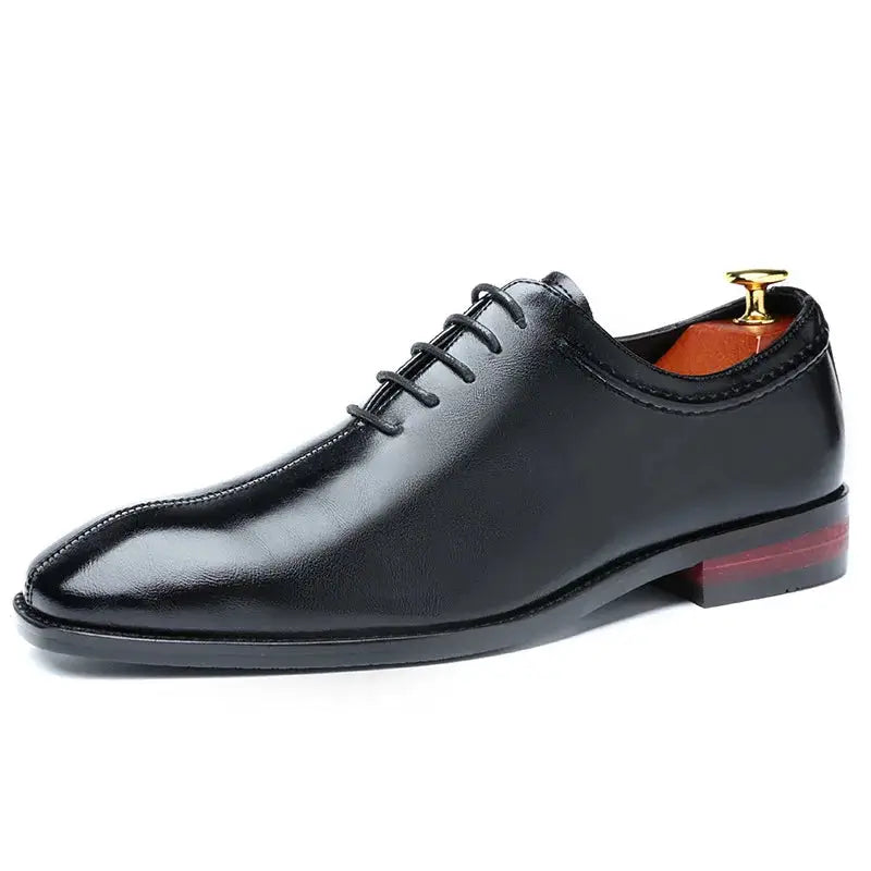 Sapato Social Masculino Oxford Em Couro confortável, modelo social, ideal para uso diário e ocasiões especiais.