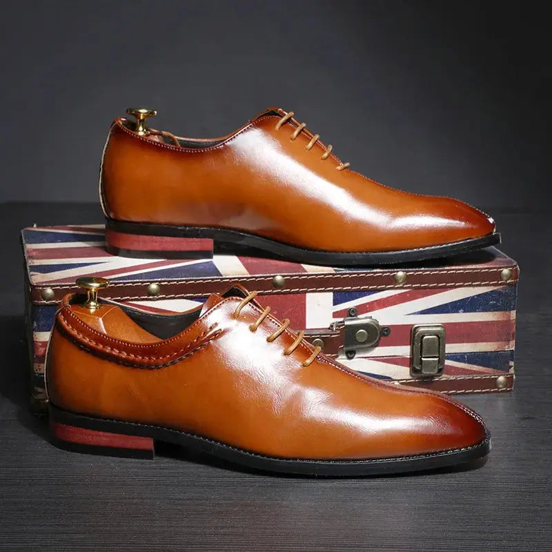 Sapato Social Masculino Oxford Em Couro confortável, modelo social, ideal para uso diário e ocasiões especiais.