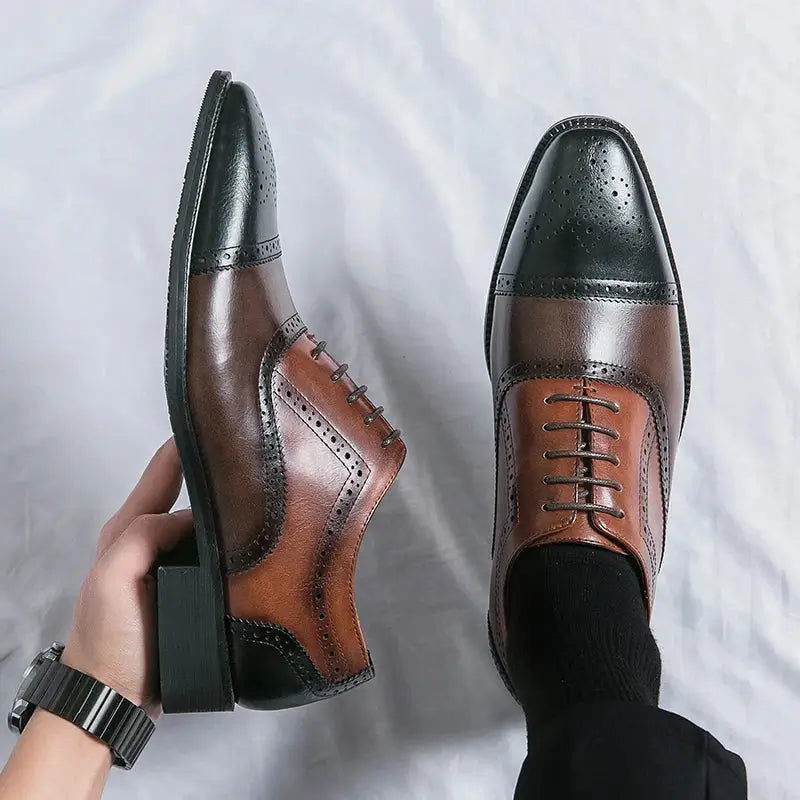 Sapato Social Masculino Oxford Em Couro, confortável modelo social, ideal para uso diário e ocasiões especiais.