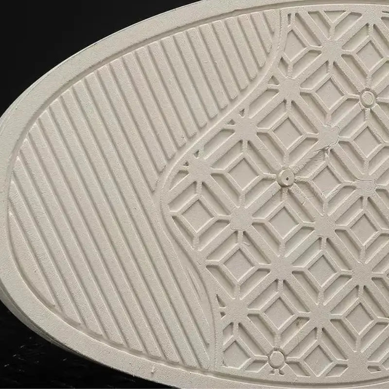 Tênis casual masculino branco, modelo casual, ideal para uso diário, confortável e respirável.