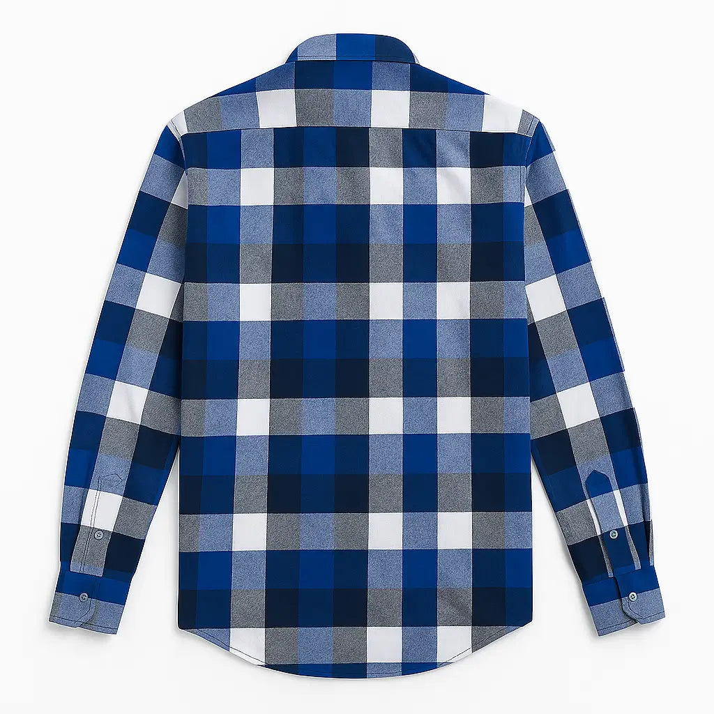 Camisa masculina flanelada xadrez azul royal, manga longa, 100% algodão, bolso frontal e gola com botão.