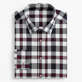Camisa masculina flanelada xadrez  manga longa, 100% algodão, bolso frontal e gola com botão, estilo casual elegante.