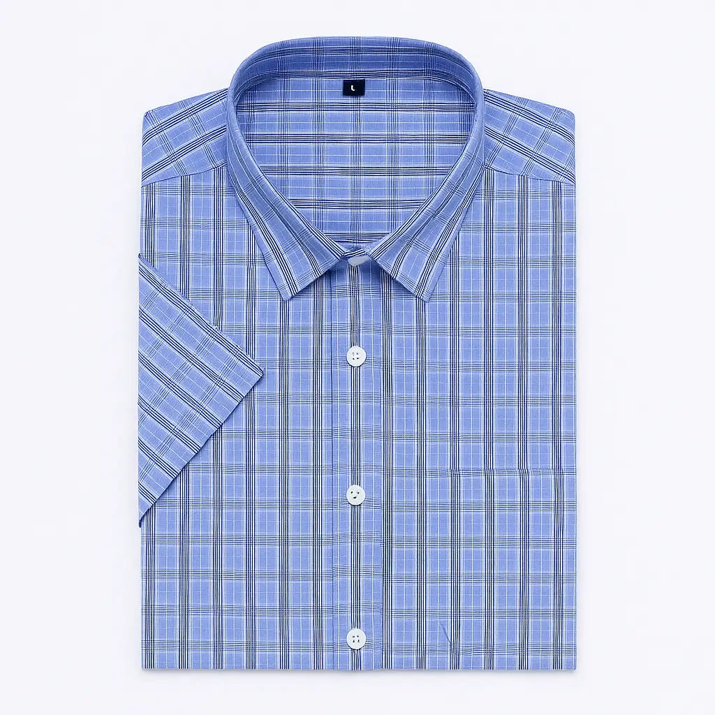 Camisa masculina xadrez manga curta, slim fit, confeccionada em algodão, estilo casual para o verão.