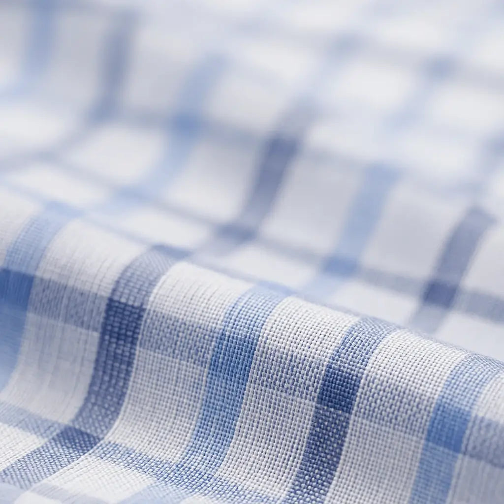 Camisa masculina Oxford xadrez azul e branco, manga longa, 100% algodão, gola abotoada e estilo clássico casual.