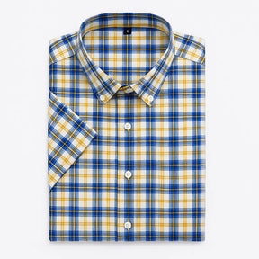 Camisa masculina xadrez manga curta, slim fit, confeccionada em algodão, estilo casual para o verão.