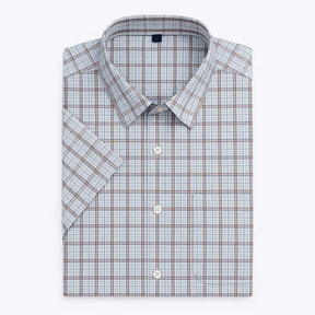 Camisa masculina xadrez manga curta, slim fit, confeccionada em algodão, estilo casual para o verão.