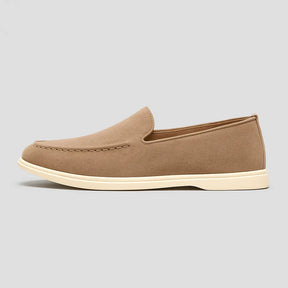 Loafer masculino Torino  em couro , estilo casual premium.