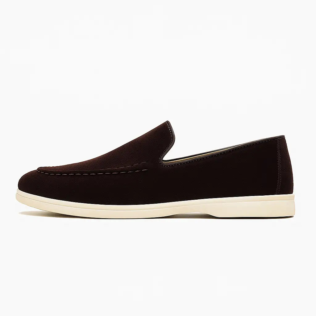 Loafer masculino Torino  em couro , estilo casual premium.