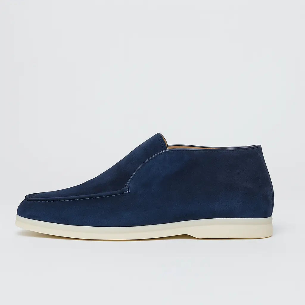 Loafer masculino Milano High-Top em camurça cinza, design moderno de cano médio.