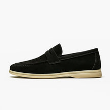 Loafer masculino Padova  em camurça preto clara, estilo  casual.