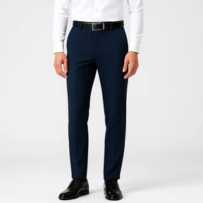 Calça Masculina Social MODAL PLUS: leve e respirável, não transparente, com caimento sofisticado. Frescor e conforto em dias quentes.leve e respirável, demonstrando tecido não transparente e caimento sofisticado para o verão.