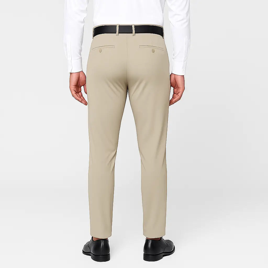Calça Masculina Social MODAL PLUS: leve e respirável, não transparente, com caimento sofisticado. Frescor e conforto em dias quentes.leve e respirável, demonstrando tecido não transparente e caimento sofisticado para o verão.
