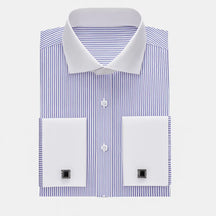 Camisa Social Masculina Listrada manga longa com fechamento em botões e abotoadura nas mangas