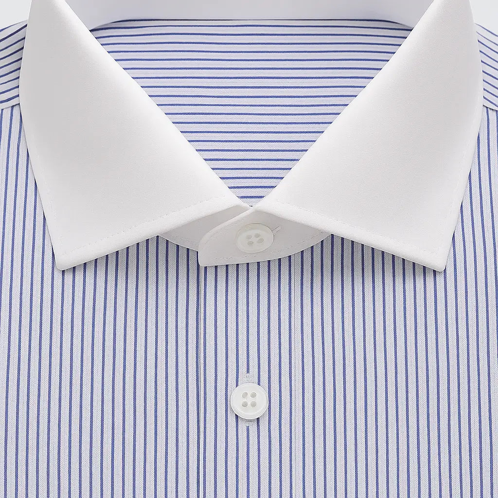 Camisa Social Masculina Listrada manga longa com fechamento em botões e abotoadura nas mangas