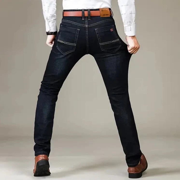 Calça Jeans Masculina Estilo casual formal Seu design sofisticado com modelagem reta proporciona um visual moderno, perfeito para ambientes corporativos e encontros casuais.