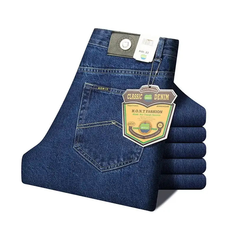 Calça Jeans Masculina Estilo casual formal Seu design sofisticado com modelagem reta proporciona um visual moderno, perfeito para ambientes corporativos e encontros casuais.