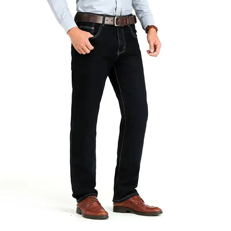 Calça Jeans Masculina Estilo casual formal Seu design sofisticado com modelagem reta proporciona um visual moderno, perfeito para ambientes corporativos e encontros casuais.