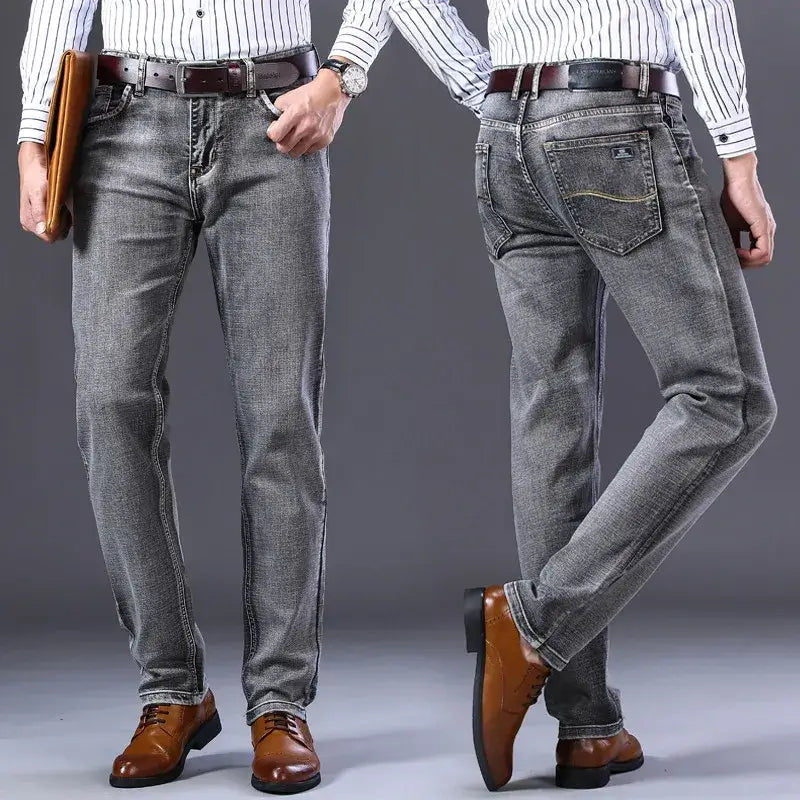 Calça Jeans Masculina Estilo casual formal Seu design sofisticado com modelagem reta proporciona um visual moderno, perfeito para ambientes corporativos e encontros casuais.