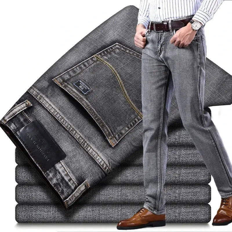 Calça Jeans Masculina Estilo casual formal Seu design sofisticado com modelagem reta proporciona um visual moderno, perfeito para ambientes corporativos e encontros casuais.