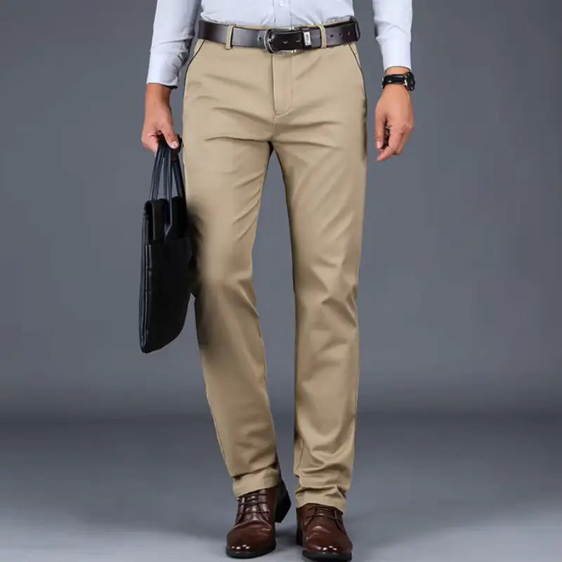 Calça social Masculina Estilo formal Seu design sofisticado com modelagem reta proporciona um visual moderno, perfeito para ambientes corporativos e encontros casuais.