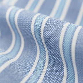 Camisa masculina Oxford listrada em algodão premium, manga longa e bolso discreto.