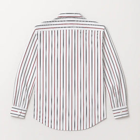 Camisa masculina Oxford listrada slim fit em algodão premium, manga longa e gola estruturada.