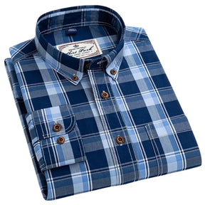 Camisa Masculina Oxford: elegante e estilo para qualquer ocasião. Confeccionada com Algodão de alta qualidade, caimento perfeito e conforto incomparável. Disponível em diversos tamanhos e cores.