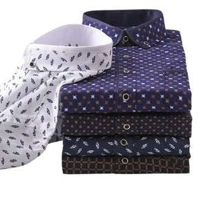 Camisa Masculina Manga Longa com estampa geometria e fechamento com botões