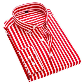 Camisa Social Masculina Listrada com fechamento em botões e modelagem moderna
