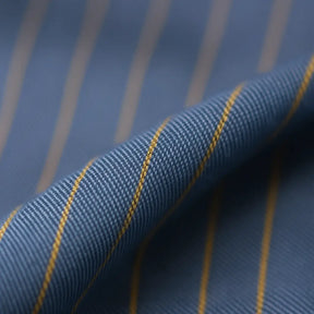 camisa social masculina oxford  em algodão, manga longa, gola estruturada e detalhe interno contrastante