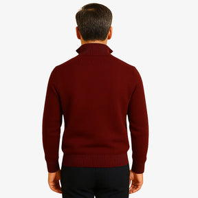 Cardigan masculino com zíper e gola alta. Elegante e versátil, ideal para outono e inverno. Conforto térmico com estilo refinado.