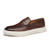 Loafer masculino  em couro confortável, modelo casual, ideal para uso diário.