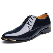 Sapato derby masculino  em couro confortável, modelo social, ideal para uso diário e ocasiões especiais.