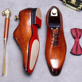 Sapato Masculino Oxford  em couro confortável, modelo social, ideal para uso diário e ocasiões especiais.