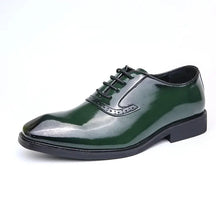 Sapato Masculino Oxford  em couro confortável, modelo social, ideal para uso diário e ocasiões especiais.