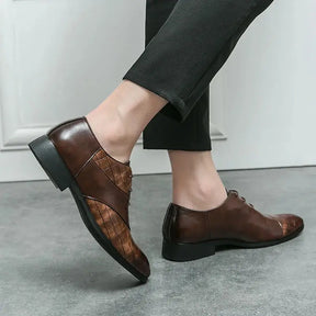Sapato Social Masculino Oxford Em Couro, confortável modelo social, ideal para uso diário e ocasiões especiais.
