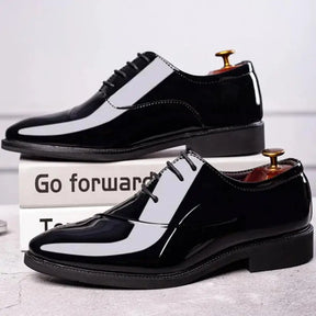 Sapato Social Masculino Oxford Em Couro confortável, modelo social, ideal para uso diário e ocasiões especiais.