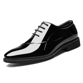 Sapato Social Masculino Oxford Em Couro confortável, modelo social, ideal para uso diário e ocasiões especiais.
