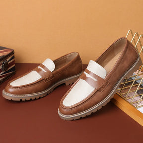 Loafer masculino  em couro confortável, modelo casual, ideal para uso diário e eventos especiais.